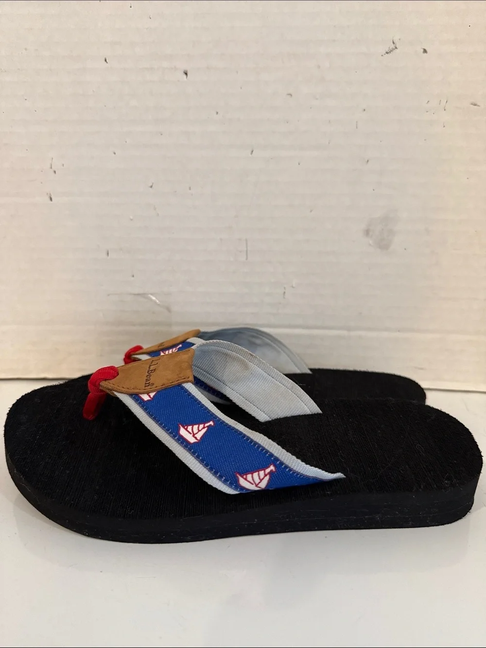 L.L. Bean Black Flip Flops with Blue Straps & Sailboat Motif (Sz 3-4)
